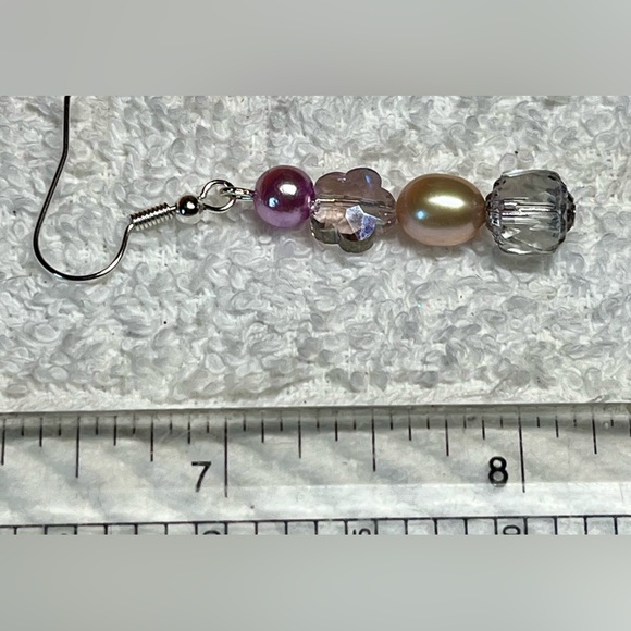🌸fresh water pearl and flower Swarovski earrings-classics! Pale purples - Picture 7 of 8